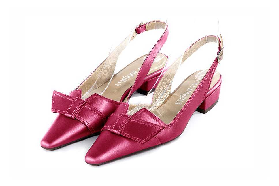 French elegance and refinement for these fuschia pink dress slingback shoes, with a knot, 
                available in many subtle leather and colour combinations. The pretty French spirit of this beautiful pump will accompany your steps nicely and comfortably.
To be personalized or not, with your materials and colors.  
                Matching clutches for parties, ceremonies and weddings.   
                You can customize these shoes to perfectly match your tastes or needs, and have a unique model.  
                Choice of leathers, colours, knots and heels. 
                Wide range of materials and shades carefully chosen.  
                Rich collection of flat, low, mid and high heels.  
                Small and large shoe sizes - Florence KOOIJMAN